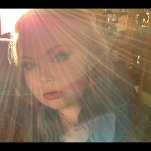 Meet your Posher, Whitney